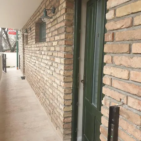 Ejjeli Bagoly Etterem Es Panzio Bed & Breakfast *