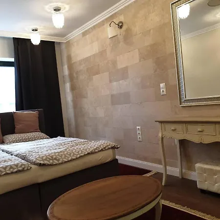 Ejjeli Bagoly Etterem Es Panzio Bed & Breakfast Budapešť