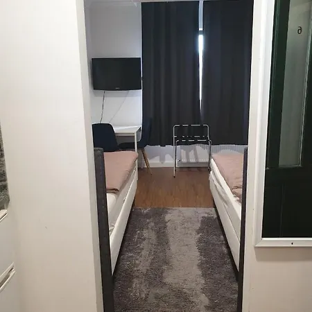 Ejjeli Bagoly Etterem Es Panzio Bed & Breakfast Boedapest