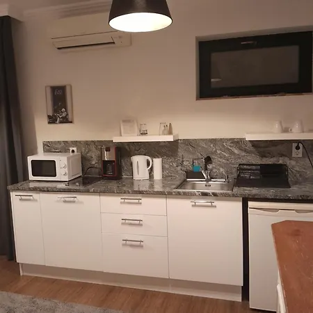Ejjeli Bagoly Etterem Es Panzio 3*