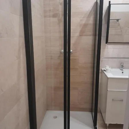 Bed & Breakfast Ejjeli Bagoly Etterem Es Panzio