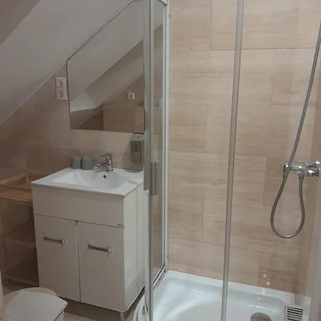 Bed & Breakfast Ejjeli Bagoly Etterem Es Panzio