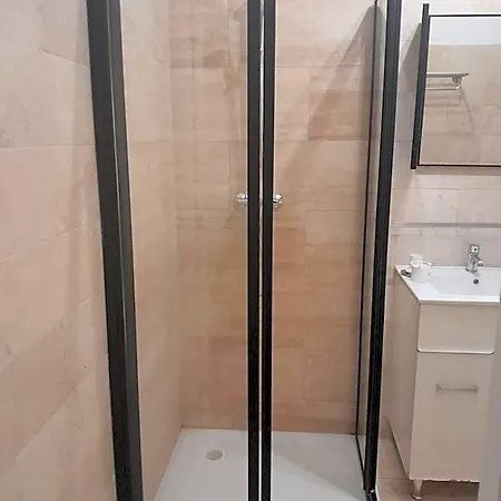 Ejjeli Bagoly Etterem Es Panzio 3*
