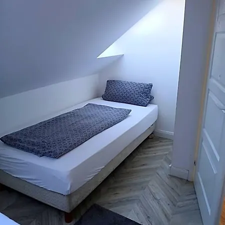 Ejjeli Bagoly Etterem Es Panzio 3*
