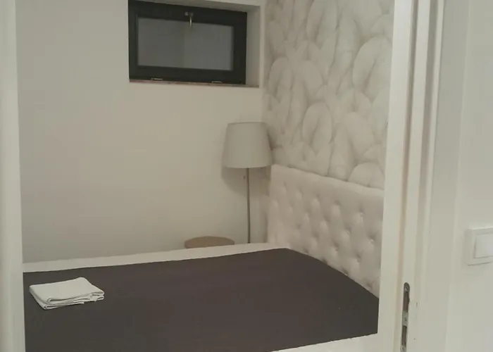 éjjeli Bagoly étterem és Panzió