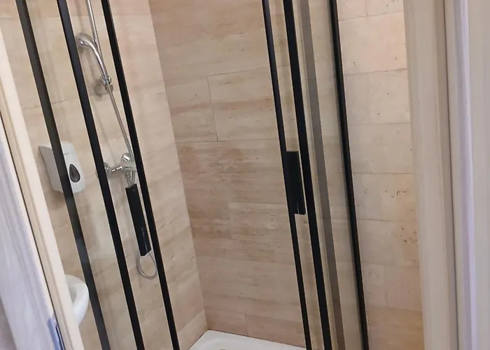 Ejjeli Bagoly Etterem Es Panzio 3*