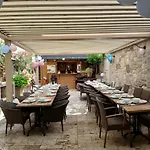 Ejjeli Bagoly Etterem Es Panzio 3* Budapest