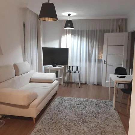Ejjeli Bagoly Etterem Es Panzio Bed & Breakfast Budapest