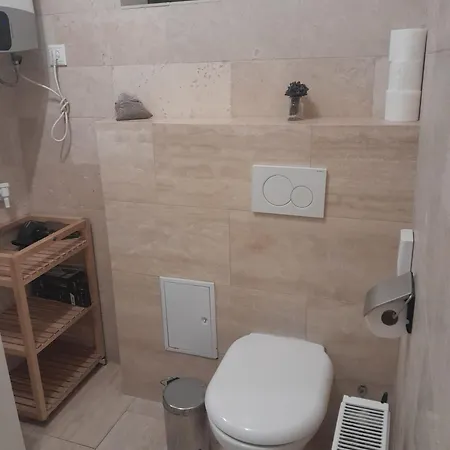 Ejjeli Bagoly Etterem Es Panzio Budapest