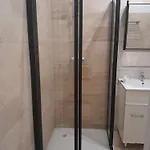 B&B Ejjeli Bagoly Etterem Es Panzio